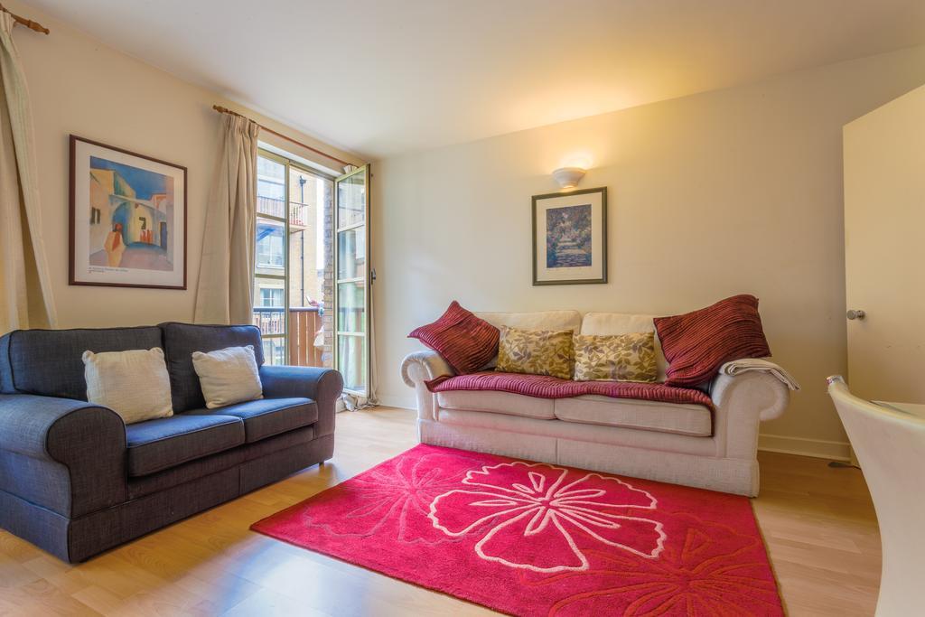 London Tower Bridge Apartments Room photo