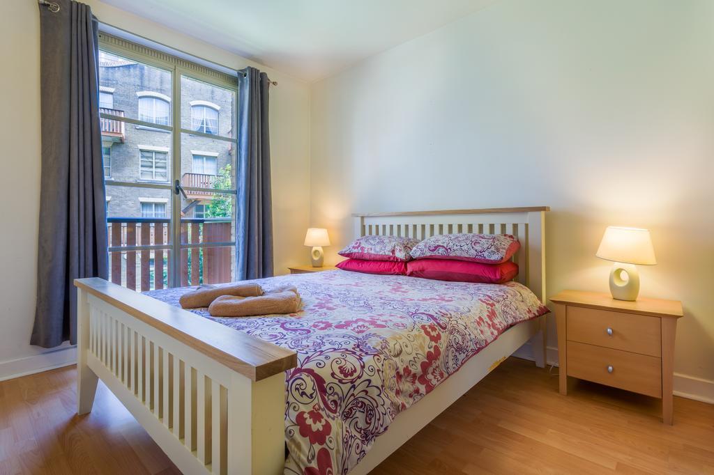 London Tower Bridge Apartments Room photo