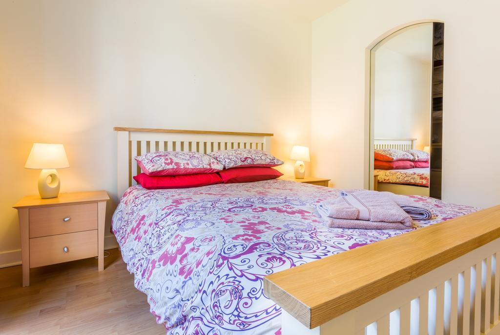 London Tower Bridge Apartments Room photo